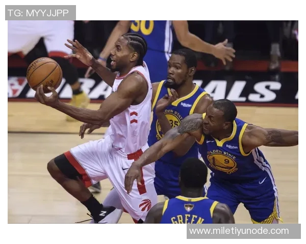 双塔组合强势出击火箭对决鹈鹕先发阵容解析