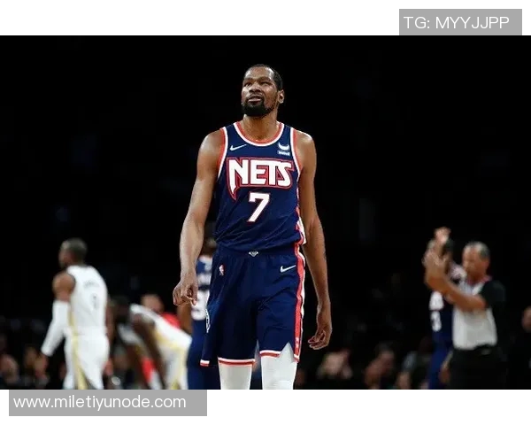 杜兰特谈包夹战术对球队配合的重要性与申京的发挥潜力