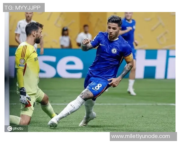 切尔西备战阿贾克斯恩佐积极参与最后训练环节