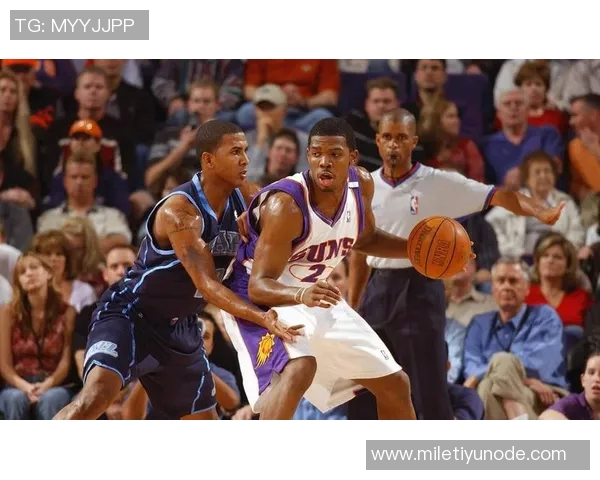 卡梅隆约翰逊热爱太阳队氛围回归球场始终充满乐趣与享受 卡梅隆约翰逊热爱太阳队氛围回归球场始终充满乐趣与享受